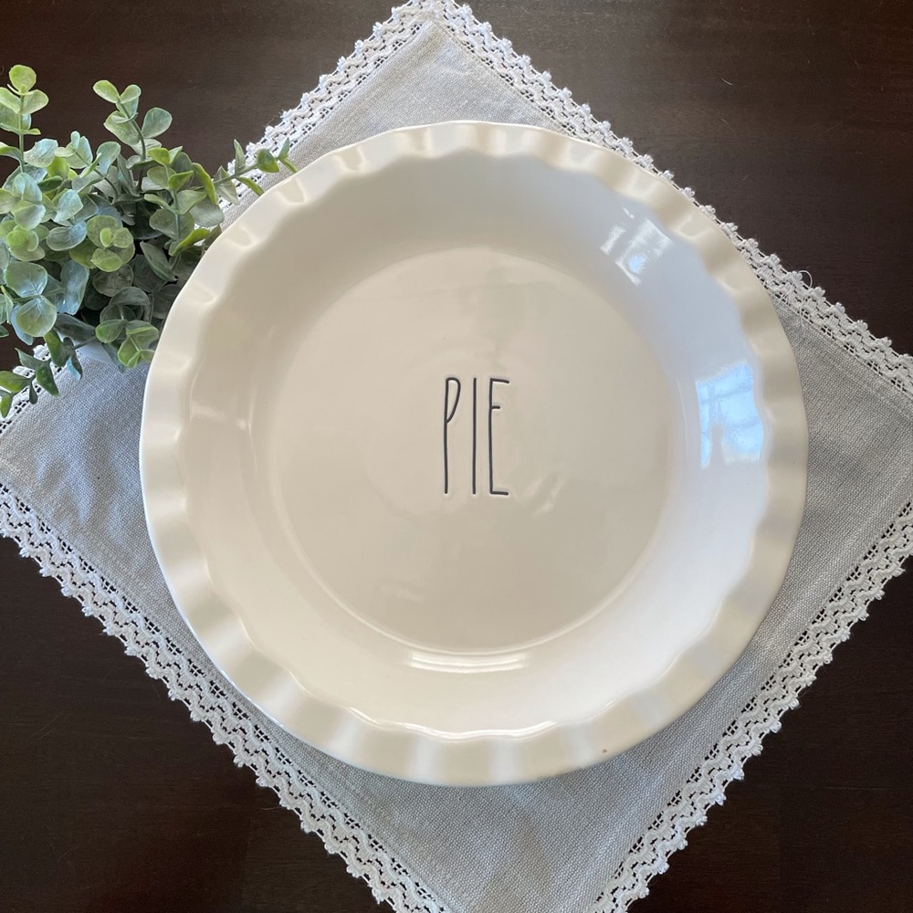 Rae Dunn "Pie" ceramic plate